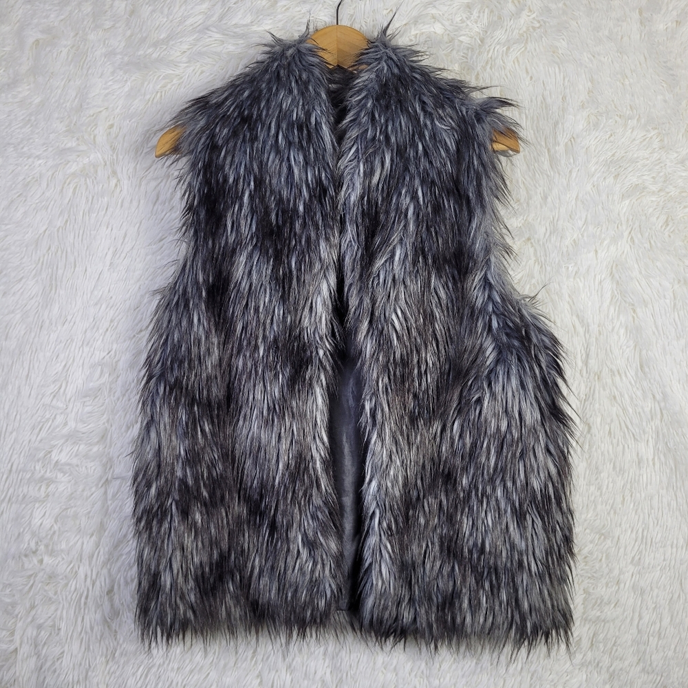 Small BCBGeneration Gray‎ Faux Fur Mid-Length Vest Pockets Party